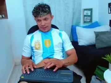 Chaturbate Nude Webcam of lucas_luxx1