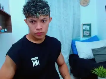 Chaturbate Live Porn of lucas_luxx1