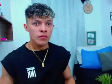 Chaturbate Live Porn of lucas_luxx1