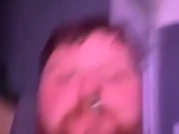 Chaturbate Live Sex Cam of benmcmichael121095