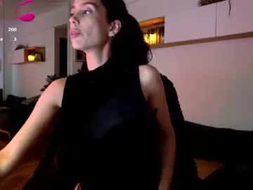 clairevarhol from chaturbate