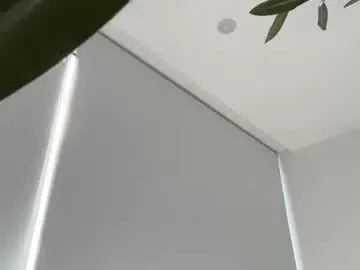 Chaturbate Live Sex Cam of oliviabrookess