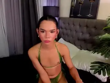 Chaturbate Nude Webcam of asianpetiteprincess