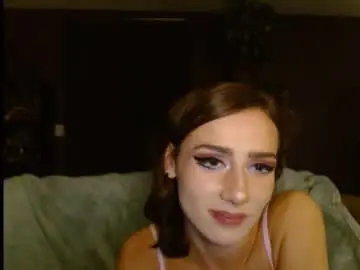 Chaturbate Adult Video Chat of barelylegalblondee