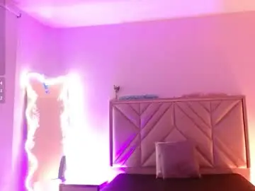 Chaturbate Watch Live Sex Cams of dahia_tay