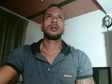 Chaturbate Live Porn of manolofitt