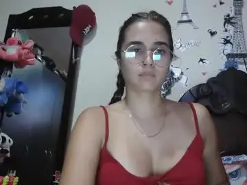 Chaturbate Live Sex of triana_bell