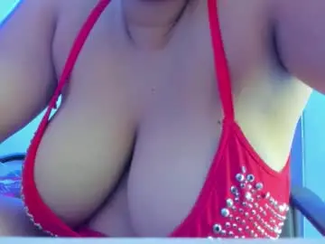 lunastar02 from chaturbate