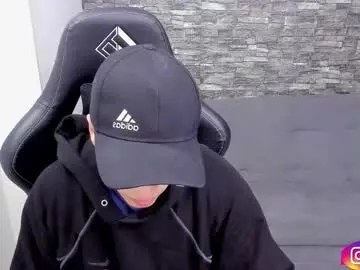 Chaturbate Live Porn of mathew_wolf4