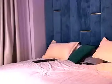 Chaturbate Live Sex Cam of yasminaluna