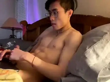 Chaturbate Nude Webcam of hottiewithabody101