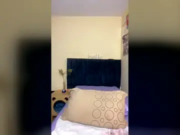 Chaturbate Adult Video Chat of lia_queen610