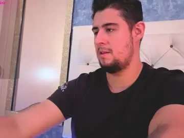 Chaturbate Free Porn Cam of ryan_evanns