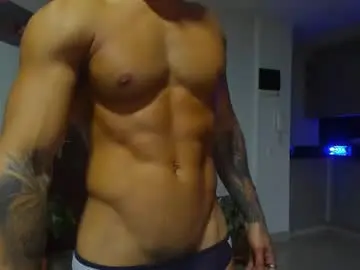 Chaturbate Live Sex Cam of alexander_martines