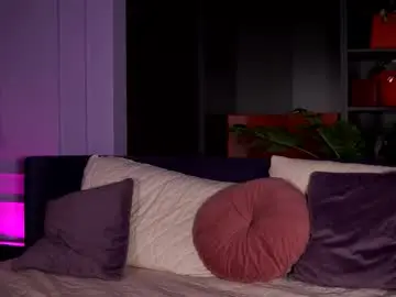 Chaturbate Live Sex Cam of monique_celeste