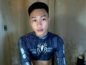 Chaturbate Live Sex Cam of ursweetfucker_kimeya69
