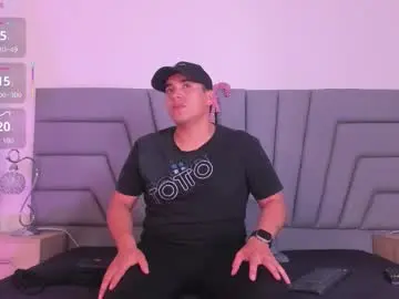 Chaturbate Adult Webcam of vale_n_matt