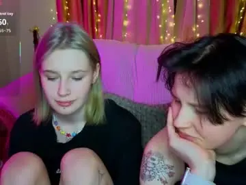 babees_eva from chaturbate