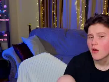 Chaturbate Live Sex Cam of babees_eva