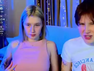 Chaturbate Live Sex Cam of babees_eva