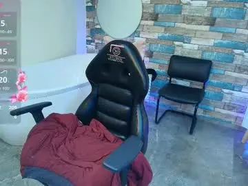 Chaturbate Best live sex cam show of chipi_tay