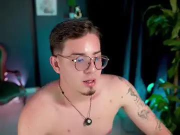 Chaturbate Sex Cam of leo_valmore