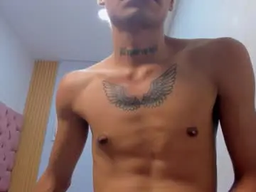 Chaturbate Nude Webcam of lunay_bigcock420