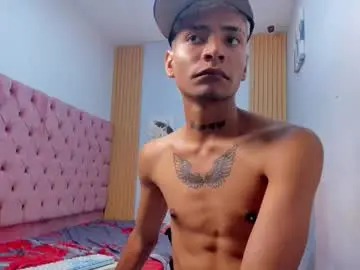 Chaturbate Nude Webcam of lunay_bigcock420