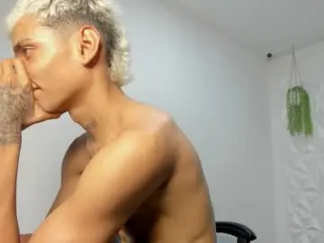 Chaturbate Free Porn Cam of lunay_bigcock420