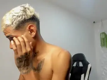 Chaturbate Adult Video Chat of lunay_bigcock420