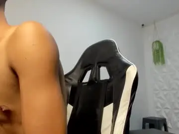 Chaturbate Free Porn Cam of lunay_bigcock420