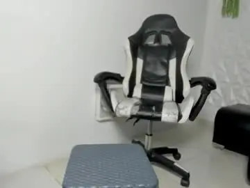 Chaturbate Free Live Porn of lunay_bigcock420