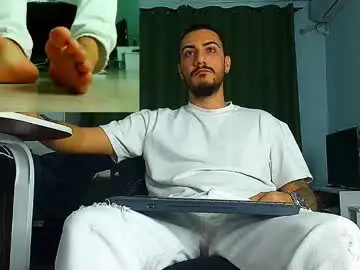 Chaturbate Adult Webcams of andrewbanner