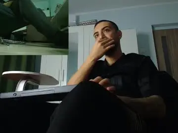 Chaturbate Adult Video Chat of andrewbanner