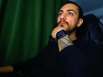 Chaturbate Sex Cam of andrewbanner