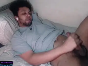 Chaturbate Best live sex cam show of leonevans33