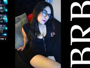 Chaturbate Live Porn of mia_miller17