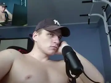 Chaturbate Free Live Porn of poliglotjoe2