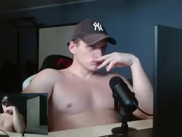 Chaturbate Live Sex of poliglotjoe2