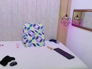 Chaturbate Live Sex Cam of kity_spiderr