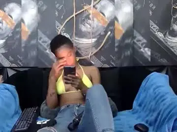 Chaturbate Live Porn of lilmissbaddiexxx