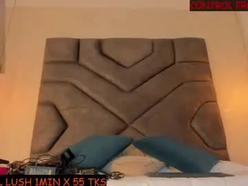 Chaturbate Live Sex Cam of linda_saenz1