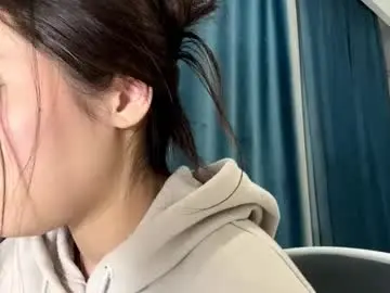 winterluchini from chaturbate