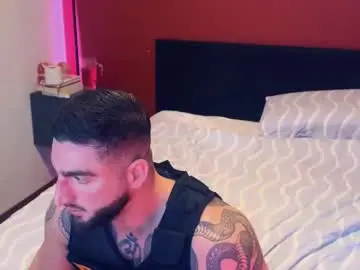 bigsnakeman1995 from chaturbate