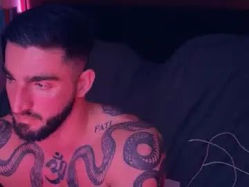 Chaturbate Watch Live Sex Cams of bigsnakeman1995