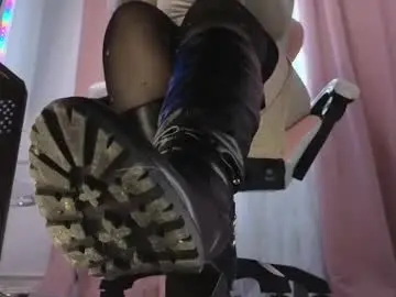 Chaturbate Watch Live Sex Cams of cruel_siren