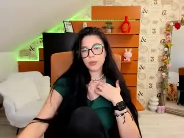 Chaturbate Live Sex Cam of emillytaylor