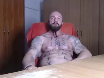 Chaturbate Live Porn of strongivan