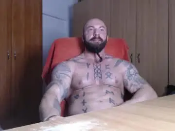 Chaturbate Live Porn of strongivan