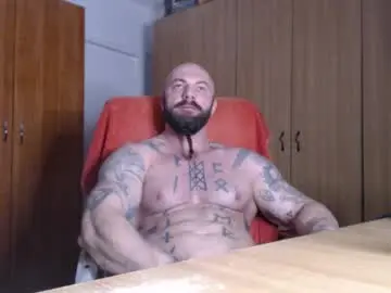 Chaturbate Live Porn of strongivan